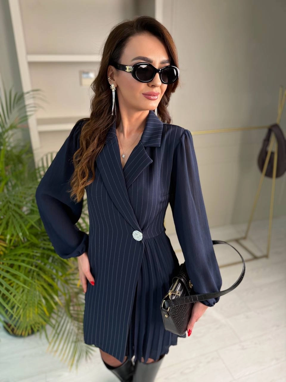 Tasarım%20Lacivert%20Çizgili%20Şifon%20Pilise%20Detay%20Elbise