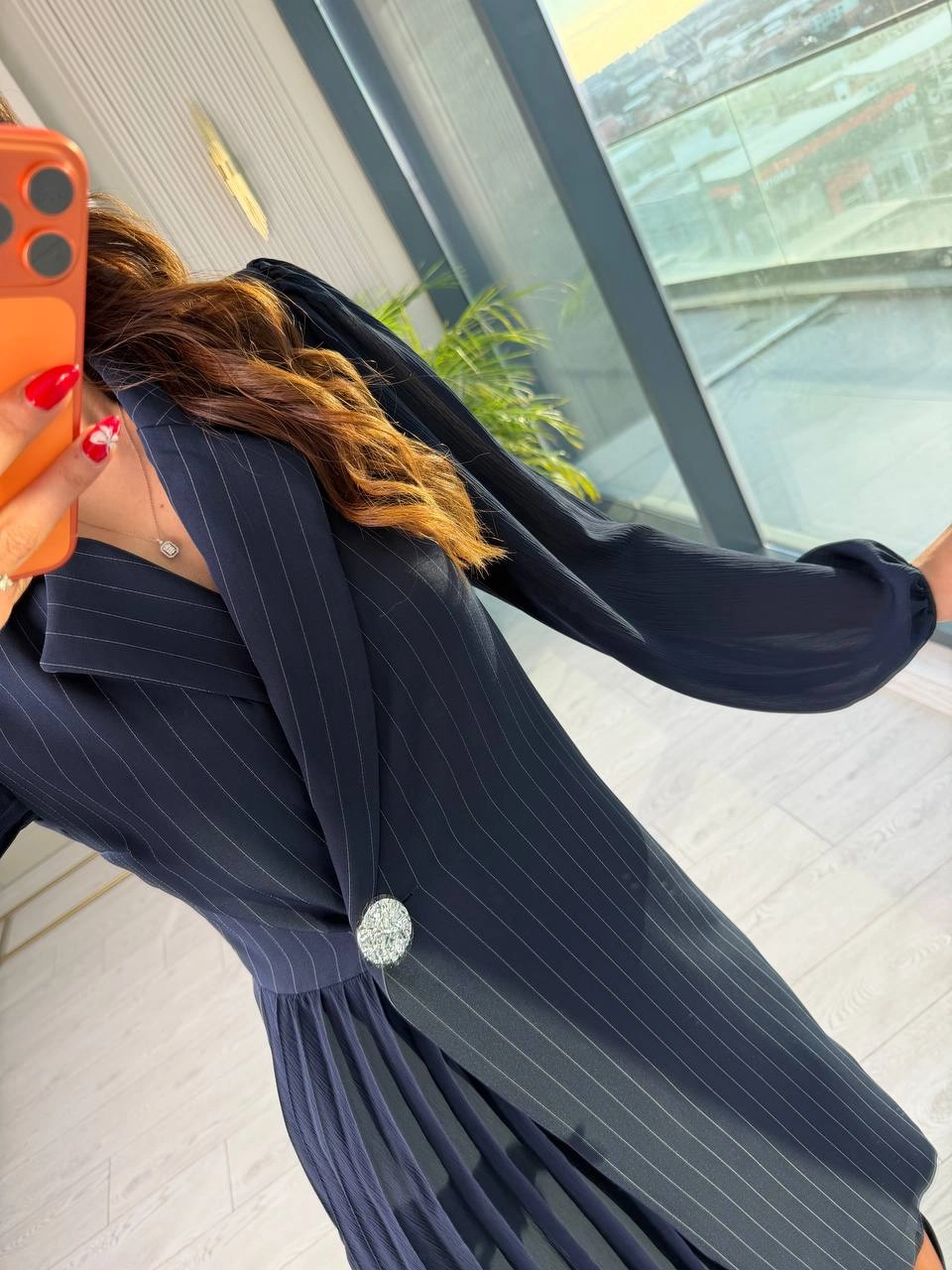 Tasarım%20Lacivert%20Çizgili%20Şifon%20Pilise%20Detay%20Elbise