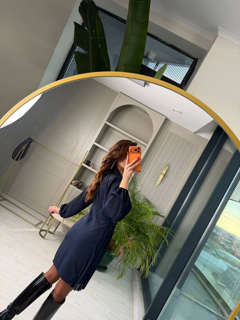 Tasarım%20Lacivert%20Çizgili%20Şifon%20Pilise%20Detay%20Elbise