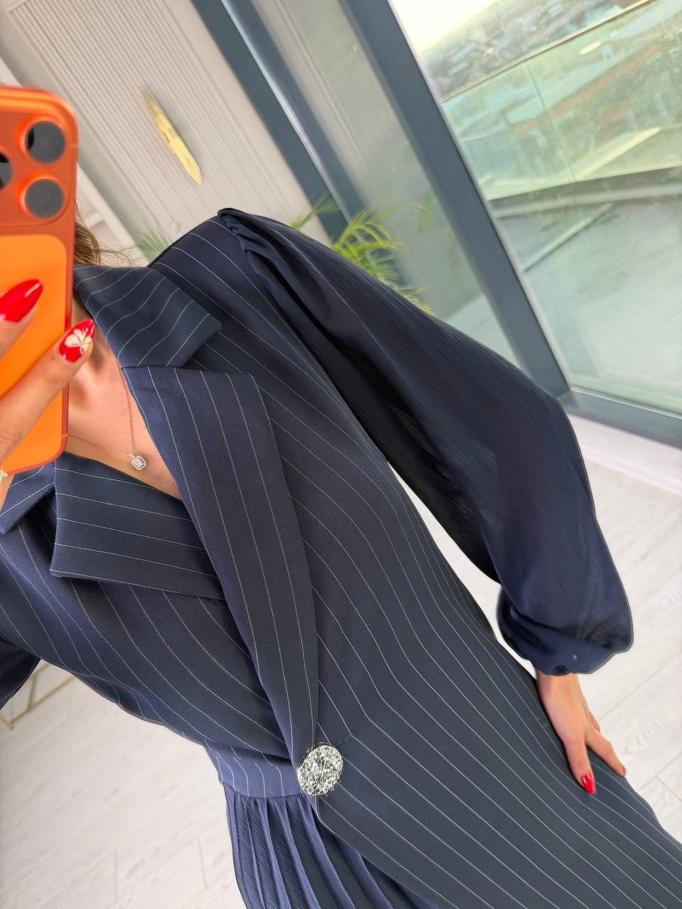 Tasarım%20Lacivert%20Çizgili%20Şifon%20Pilise%20Detay%20Elbise