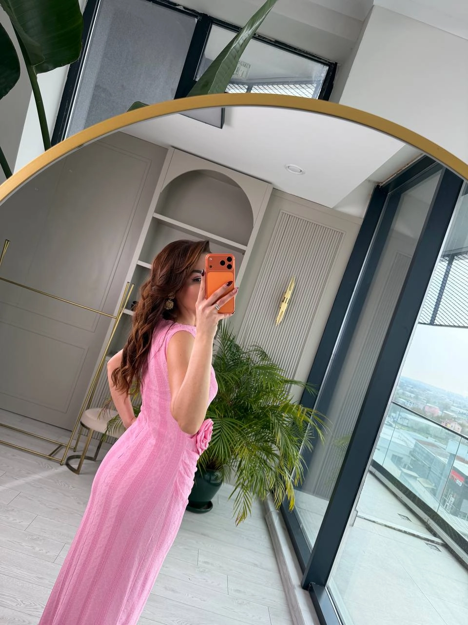 Barbie%20Pembe%20Gül%20Broş%20Detaylı%20Astarlı%20Dantel%20Elbise