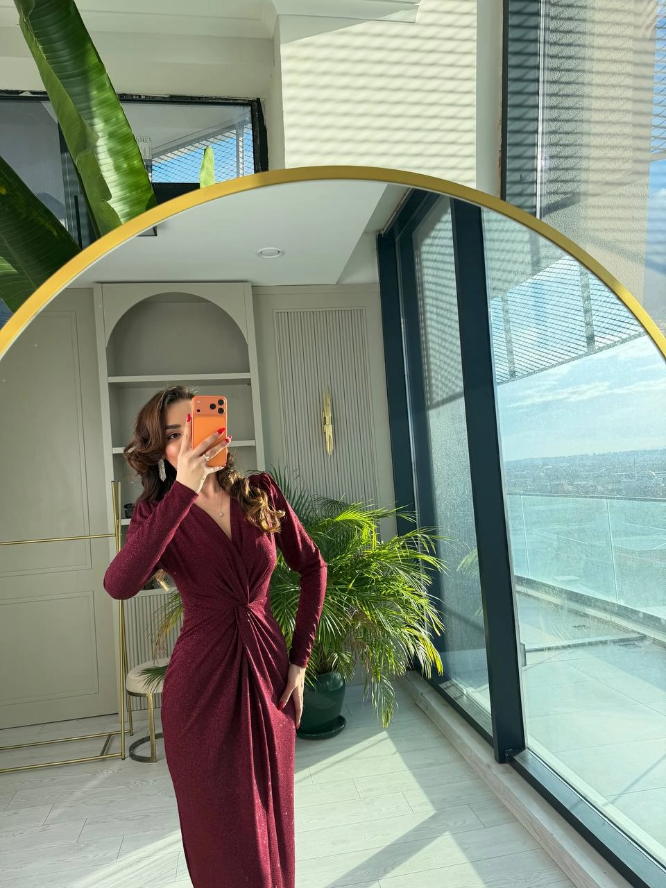 Bordo%20Düğüm%20Detaylı%20Işıltılı%20Kumaş%20Likralı%20Elbise