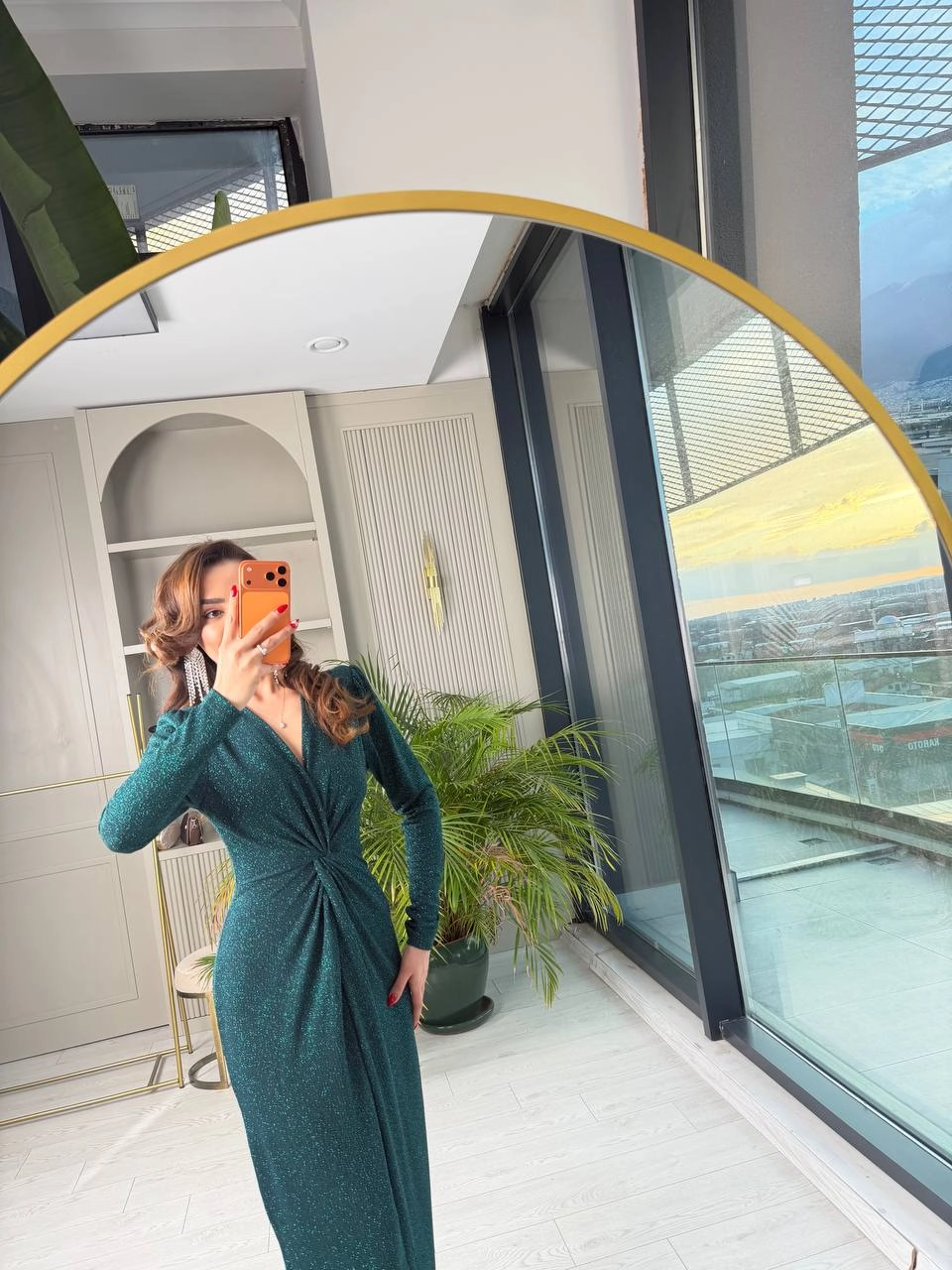 Zümrüt%20Düğüm%20Detaylı%20Işıltılı%20Kumaş%20Likralı%20Elbise