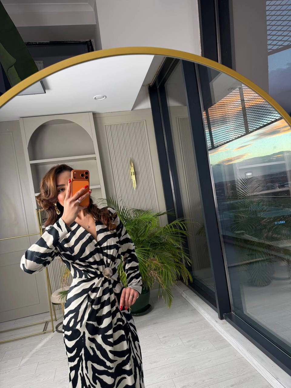 Zebra%20Desen%20Bel%20Toka%20Detaylı%20Tok%20Saten%20Lüks%20Kalite%20Elbise