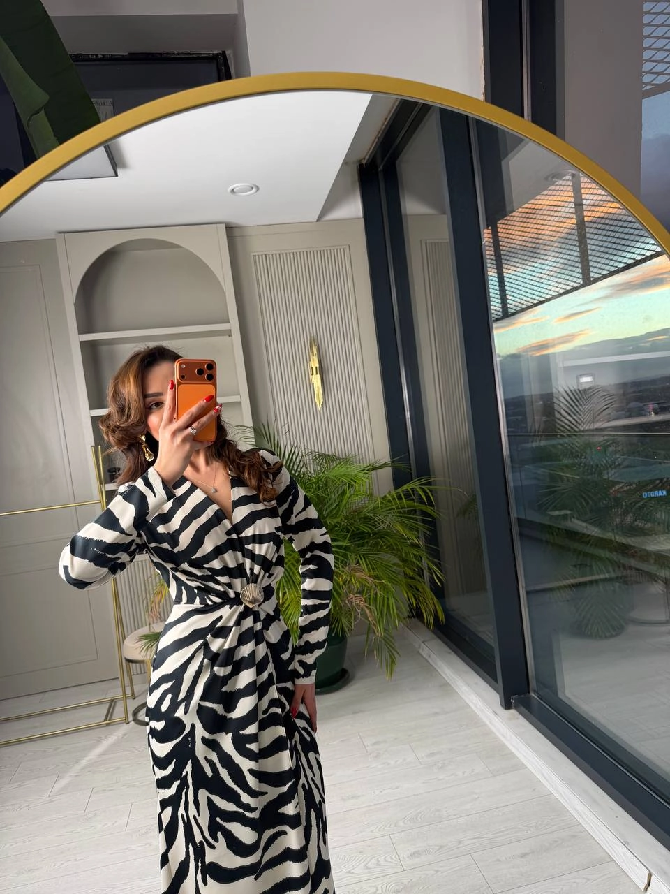 Zebra%20Desen%20Bel%20Toka%20Detaylı%20Tok%20Saten%20Lüks%20Kalite%20Elbise