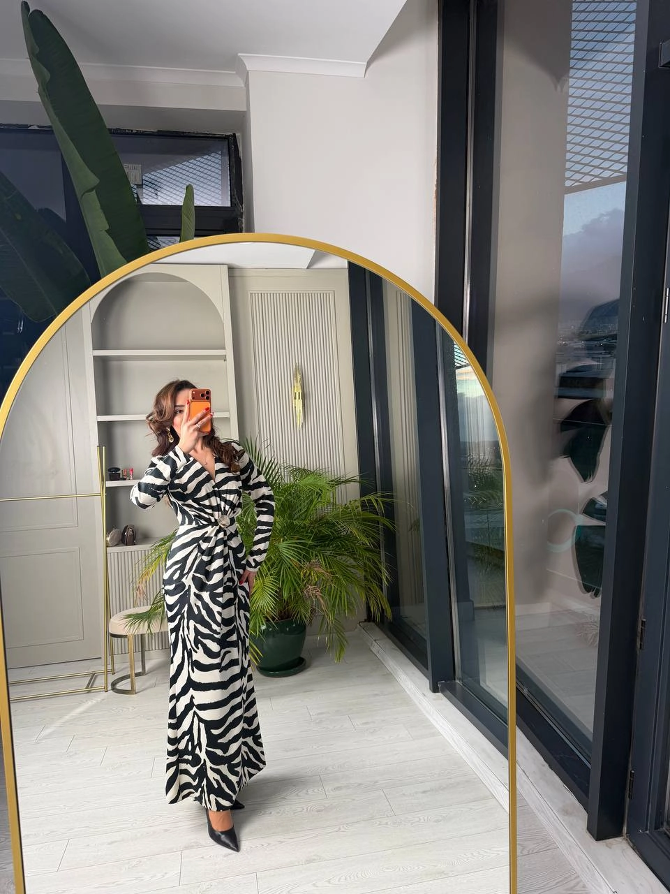 Zebra%20Desen%20Bel%20Toka%20Detaylı%20Tok%20Saten%20Lüks%20Kalite%20Elbise