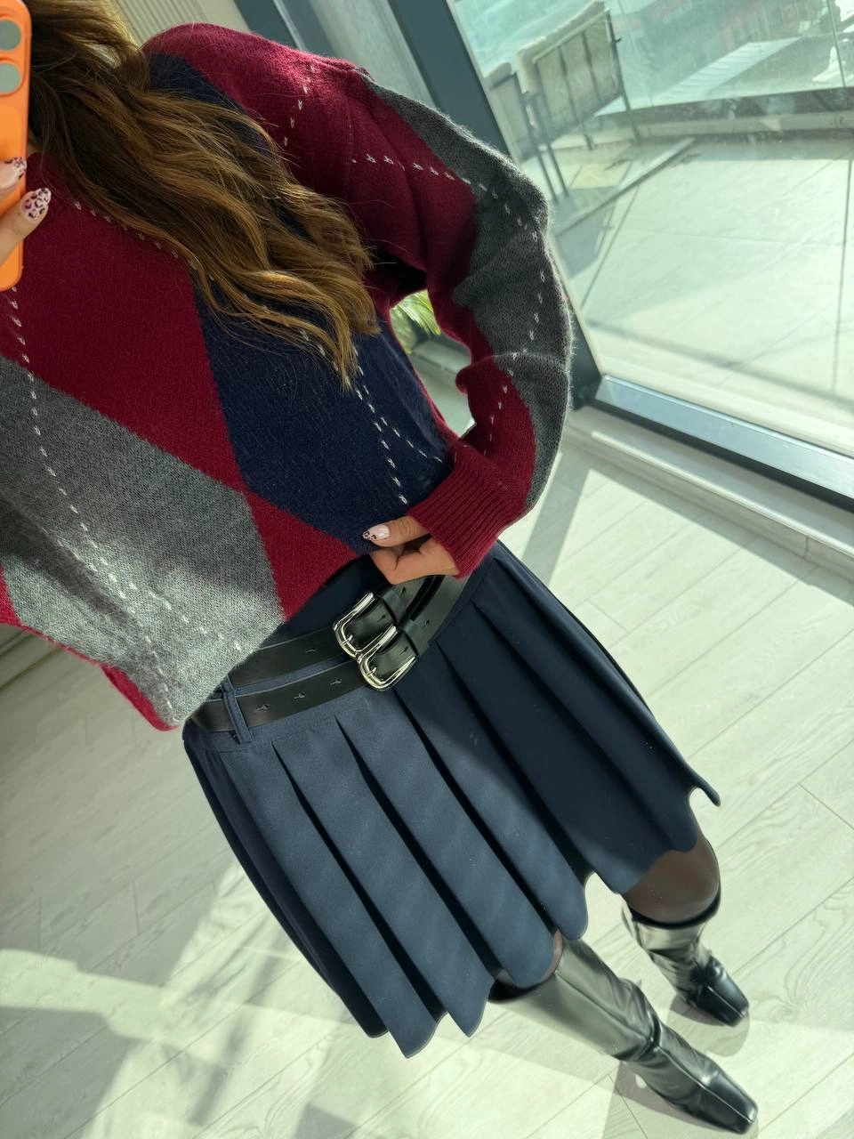 Bordo%20Zemin%20Lacivert%20Gri%20Baklava%20Desenli%20Kazak