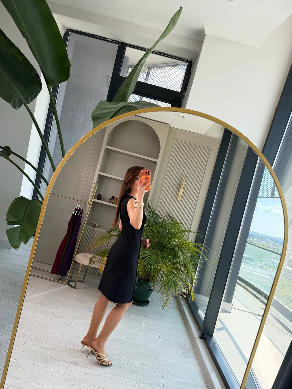 Siyah%20Düğme%20Detaylı%20Lüks%20Double%20Atlas%20Kumaş%20Elbise