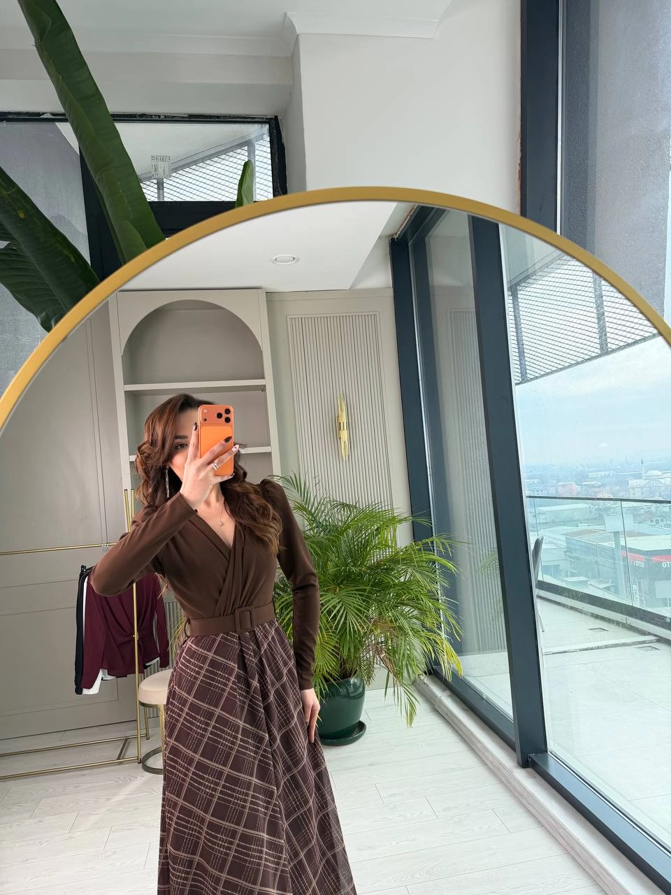 Kahverengi%20Ekose%20Desen%20Kemerli%20Astarlı%20Elbise