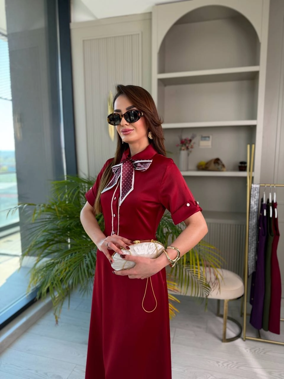 Bordo%20Fularlı%20Tok%20Saten%20Elbise