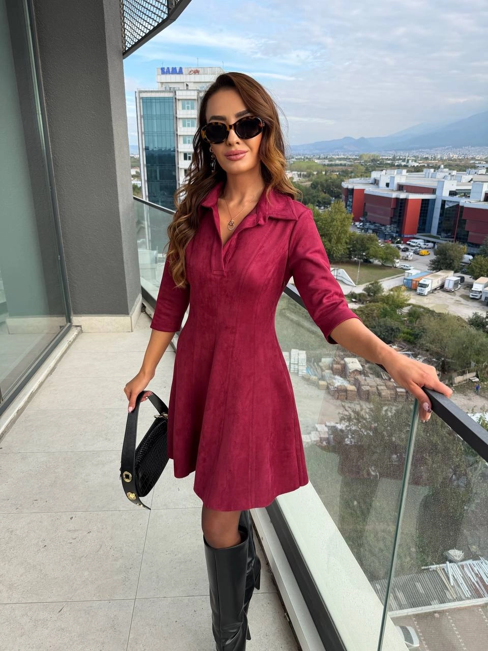 Bordo%20Yaka%20Detay%20Nubuk%20Süet%20Elbise