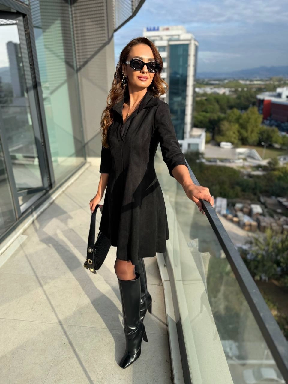 Siyah%20Yaka%20Detay%20Nubuk%20Süet%20Elbise