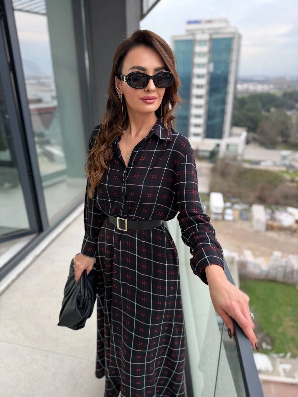 Siyah%20Ekose%20Desen%20Kemerli%20Pamuklu%20Viskon%20Kumaş%20Gömlek%20Elbise