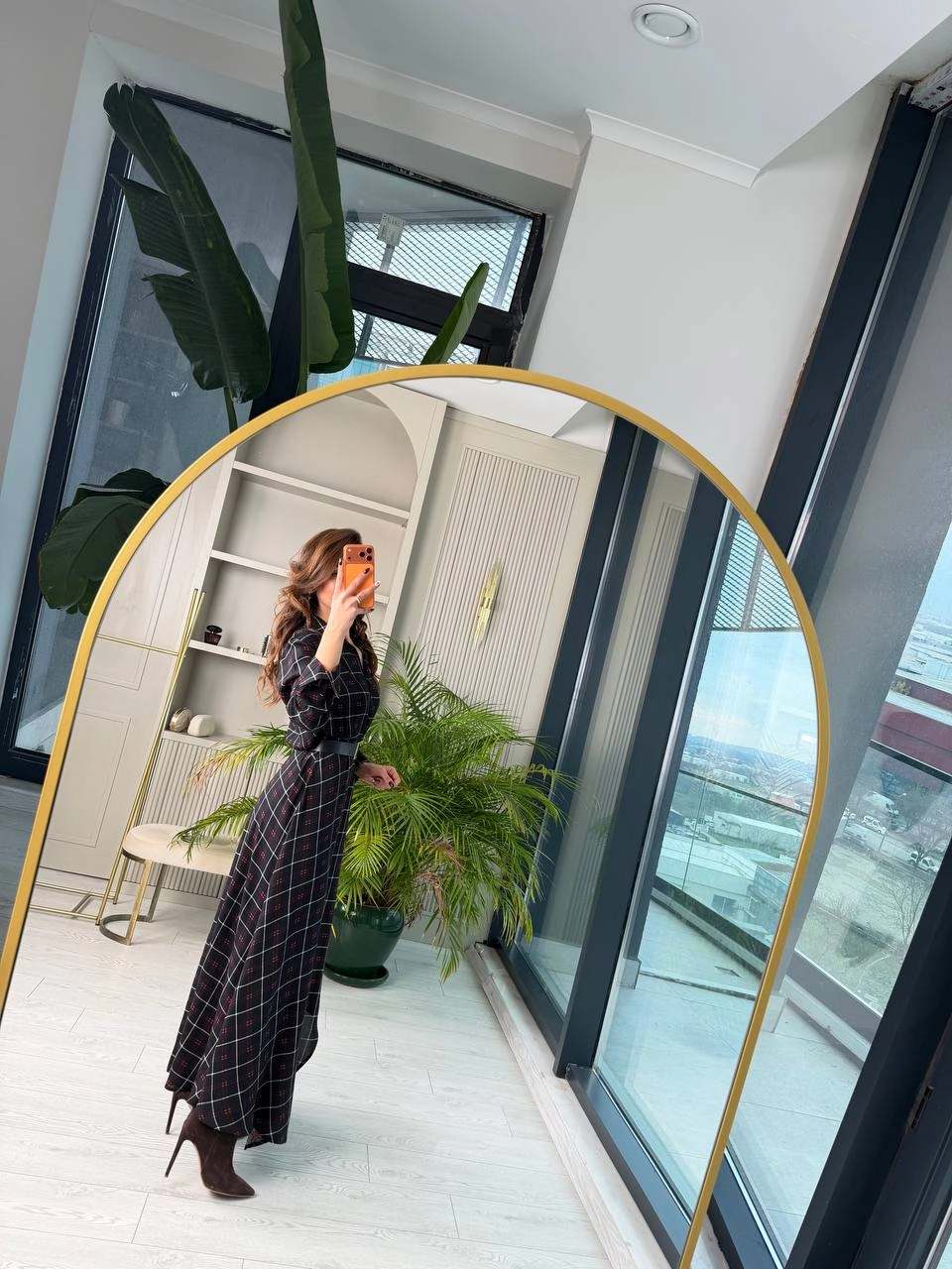 Siyah%20Ekose%20Desen%20Kemerli%20Pamuklu%20Viskon%20Kumaş%20Gömlek%20Elbise