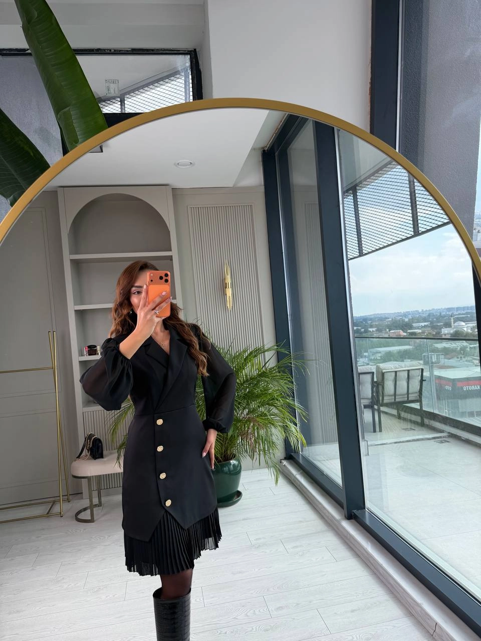 Tasarım%20Siyah%20Pilise%20Detaylı%20Astarlı%20Elbise