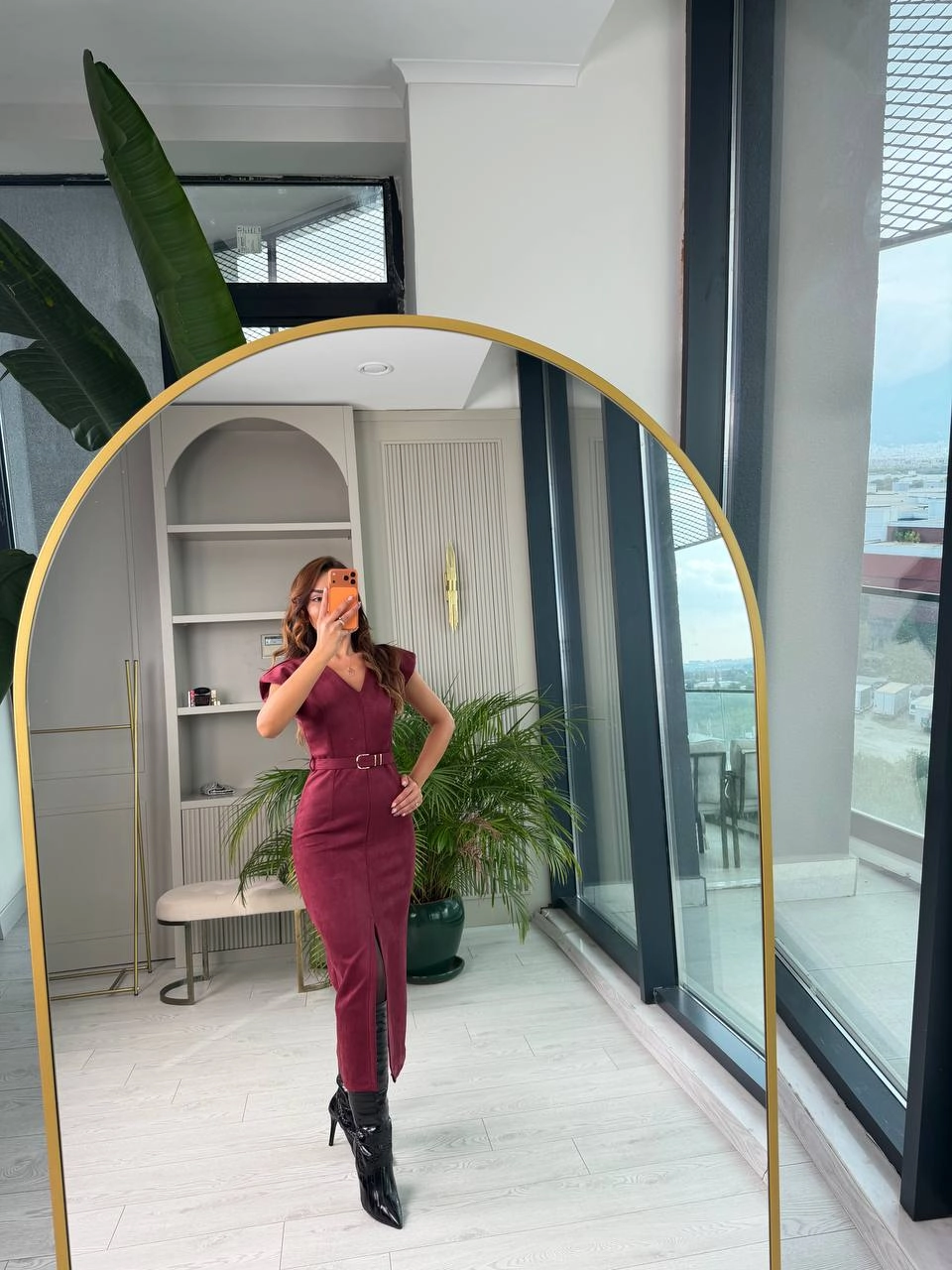 Bordo%20Kemerli%20Vatkalı%20Nubuk%20Süet%20Elbise