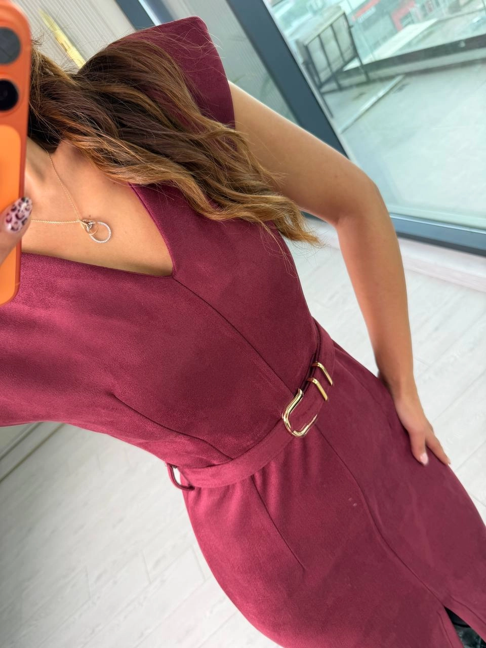 Bordo%20Kemerli%20Vatkalı%20Nubuk%20Süet%20Elbise