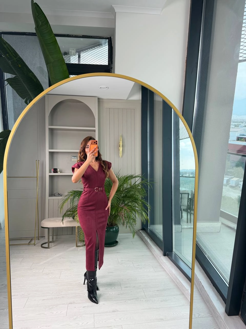 Bordo%20Kemerli%20Vatkalı%20Nubuk%20Süet%20Elbise