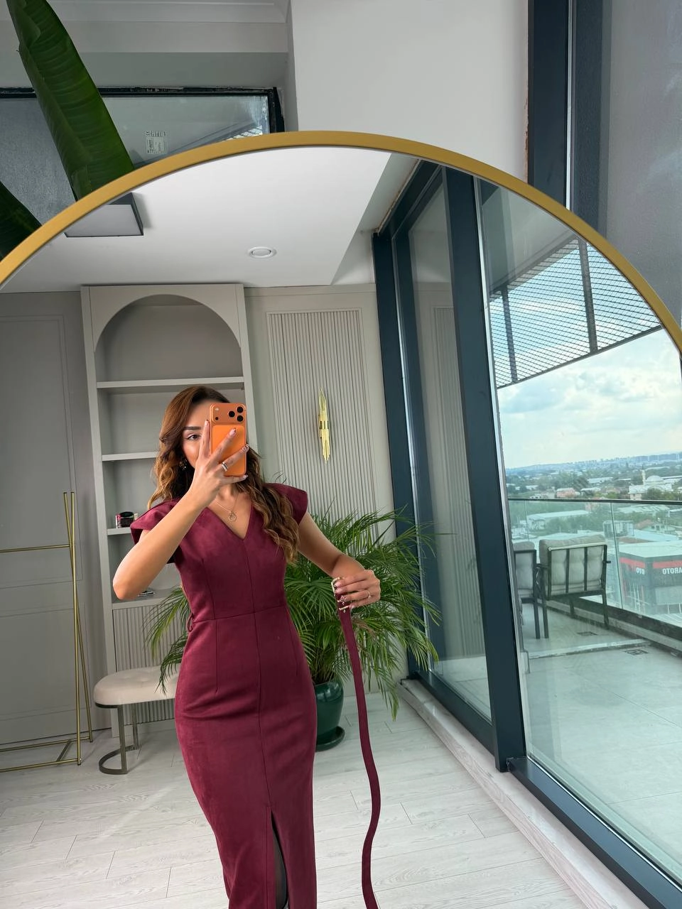 Bordo%20Kemerli%20Vatkalı%20Nubuk%20Süet%20Elbise