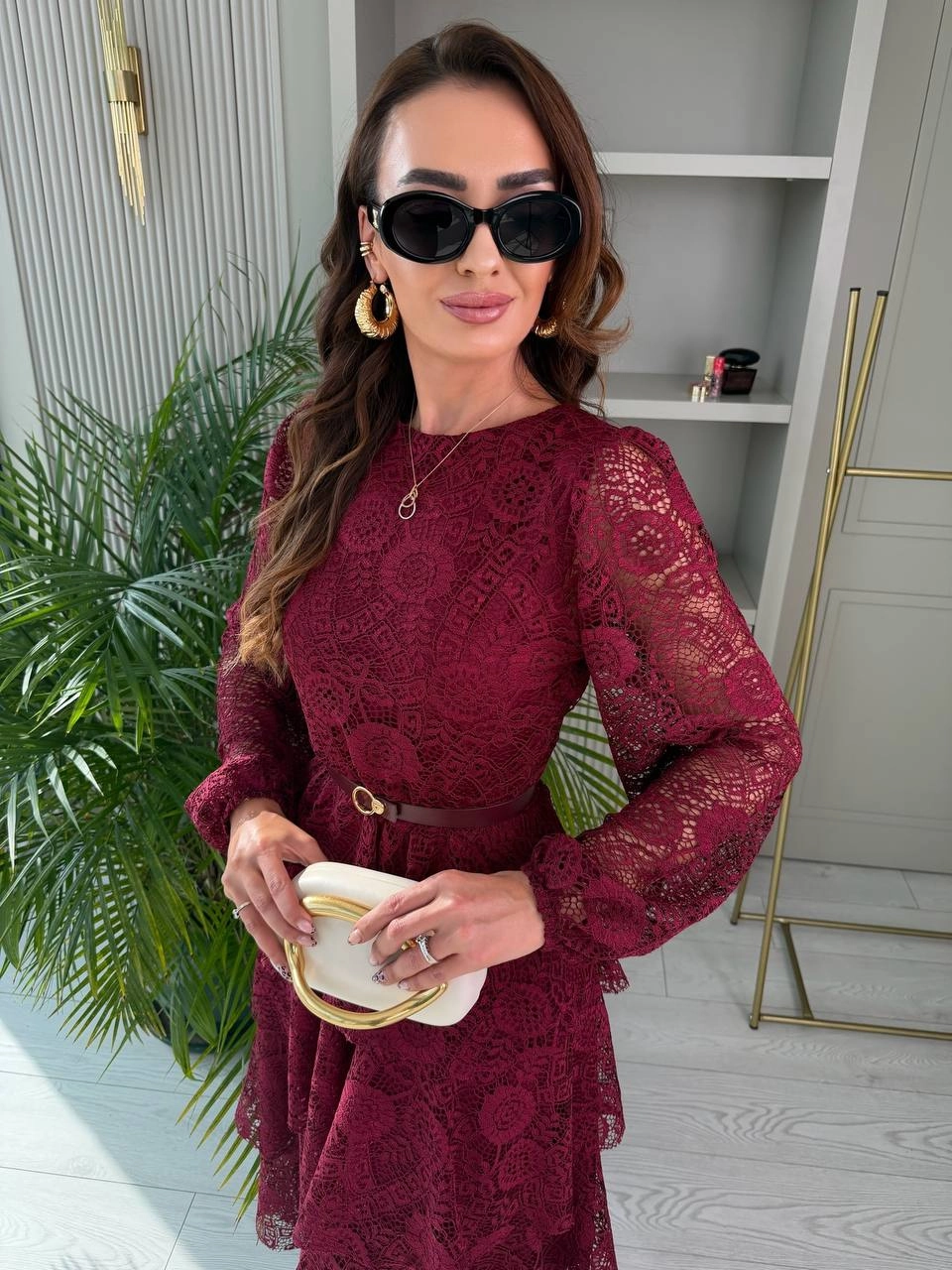 Tasarım%20Bordo%20Kat%20Kat%20Kemerli%20Astarlı%20Premium%20Dantel%20Elbise