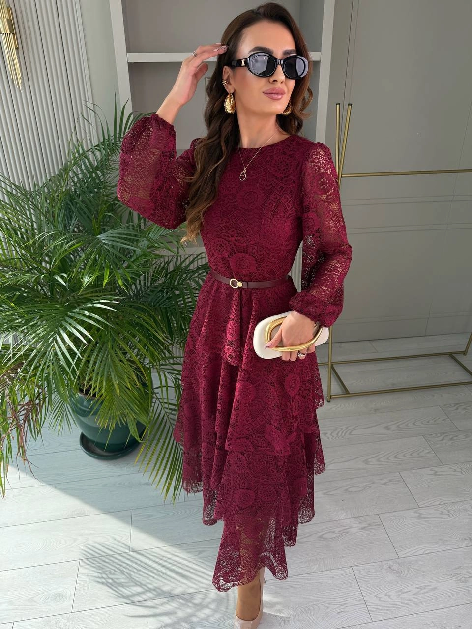 Tasarım%20Bordo%20Kat%20Kat%20Kemerli%20Astarlı%20Premium%20Dantel%20Elbise