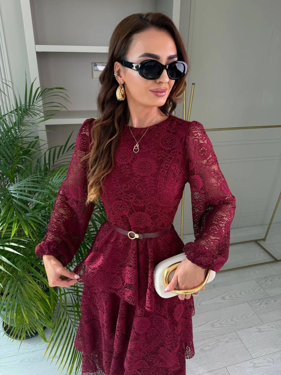 Tasarım%20Bordo%20Kat%20Kat%20Kemerli%20Astarlı%20Premium%20Dantel%20Elbise