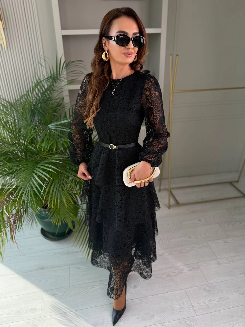 Tasarım%20Siyah%20Kat%20Kat%20Kemerli%20Astarlı%20Premium%20Dantel%20Elbise