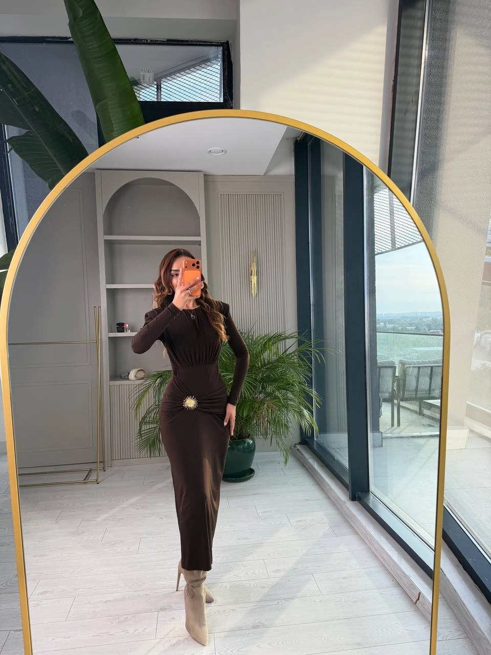 Kahverengi%20Vatkalı%20Bel%20Aksesuar%20Detay%20İthal%20Likralı%20Candy%20Kumaş%20Elbise