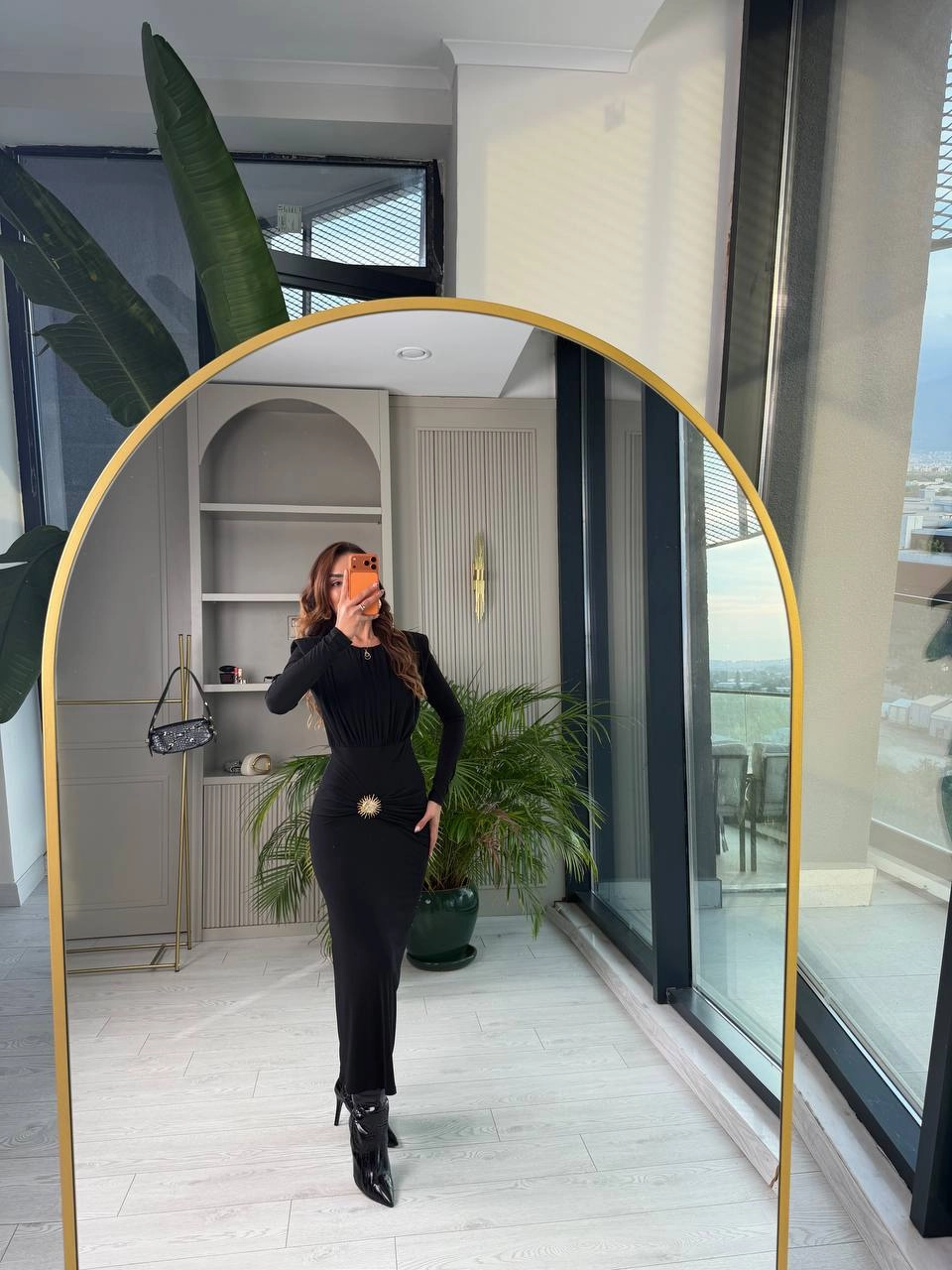 Siyah%20Vatkalı%20Bel%20Aksesuar%20Detay%20İthal%20Likralı%20Candy%20Kumaş%20Elbise