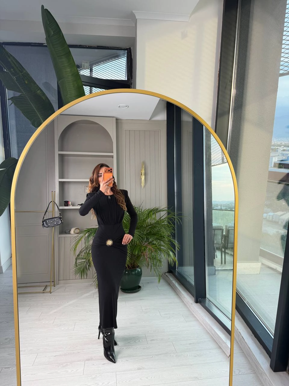 Siyah%20Vatkalı%20Bel%20Aksesuar%20Detay%20İthal%20Likralı%20Candy%20Kumaş%20Elbise