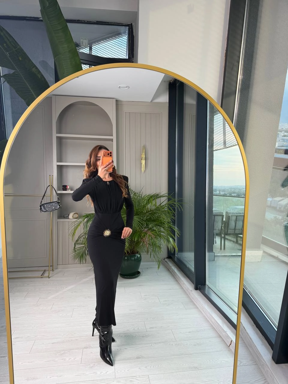 Siyah%20Vatkalı%20Bel%20Aksesuar%20Detay%20İthal%20Likralı%20Candy%20Kumaş%20Elbise