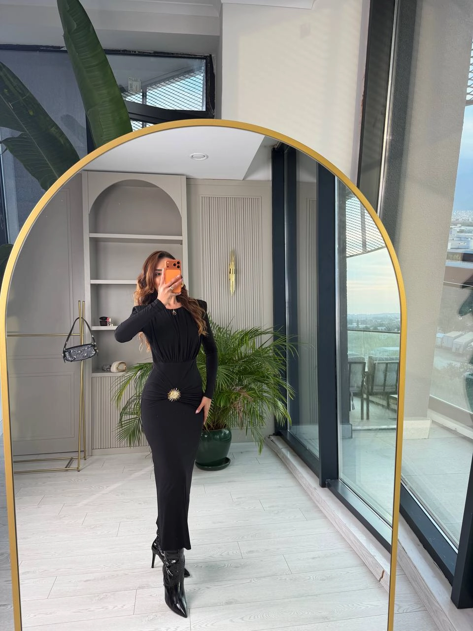 Siyah%20Vatkalı%20Bel%20Aksesuar%20Detay%20İthal%20Likralı%20Candy%20Kumaş%20Elbise