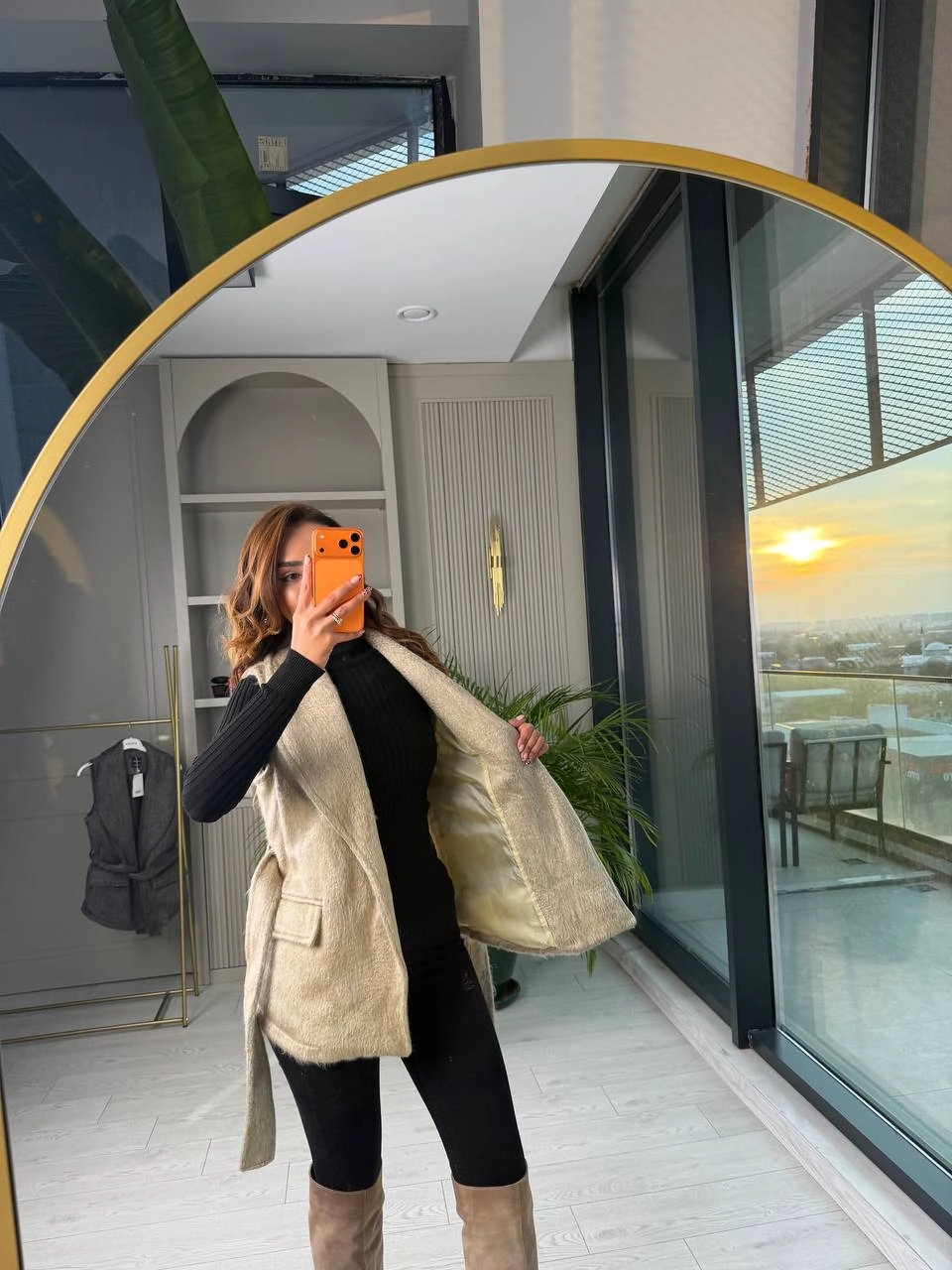 Bej%20Rengi%20Astarlı%20Premium%20Kürk%20Yelek