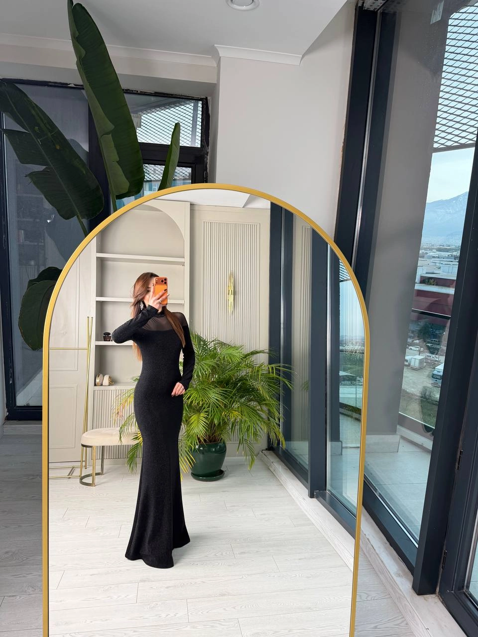 Tasarım%20İthal%20Işıltılı%20Kumaş%20Tül%20Detaylı%20Balık%20Form%20Elbise