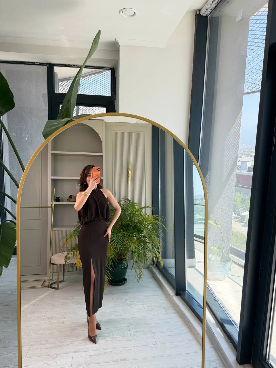 Kahverengi%20Zara%20Model%20Double%20Krep%20Kumaş%20Halter%20Yaka%20Elbise