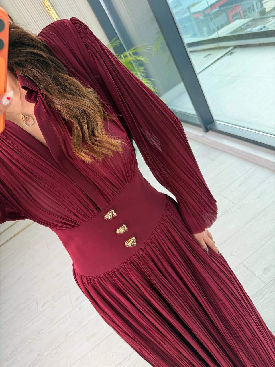 Tasarım%20Bordo%20İnce%20Piliseli%20Bel%20Detay%20Premium%20Şifon%20Elbise