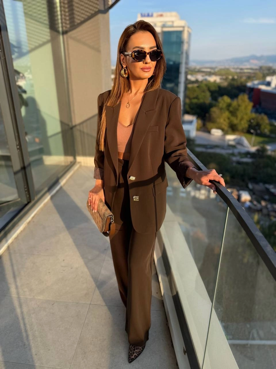 Kahverengi%20Gold%20Düğmeli%20İthal%20Krep%20Kumaş%20Takım