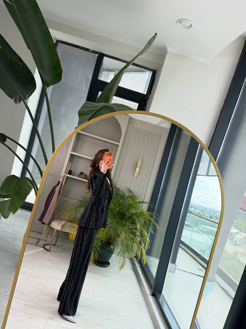 Siyah%20Taş%20Detaylı%20Premium%20Seri%20Takım