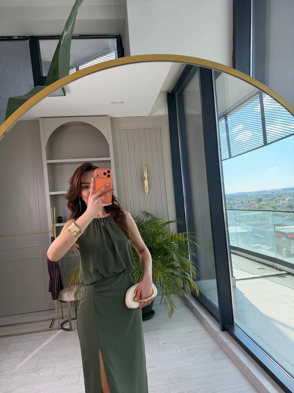 Haki%20Yırtmaç%20Detaylı%20Zara%20Model%20İpekli%20Krep%20Elbise