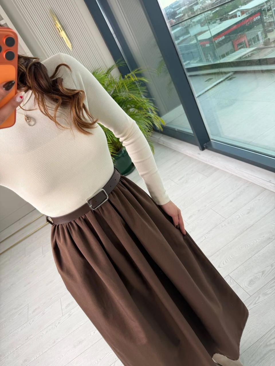 Bej-Kahverengi%20Kemerli%20Eteği%20Poplin%20Kumaş%20Elbise
