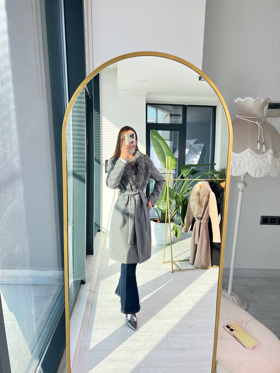 Gri Kürk Yaka Detaylı Aastarlı Premium Seri Kaşe Kaban