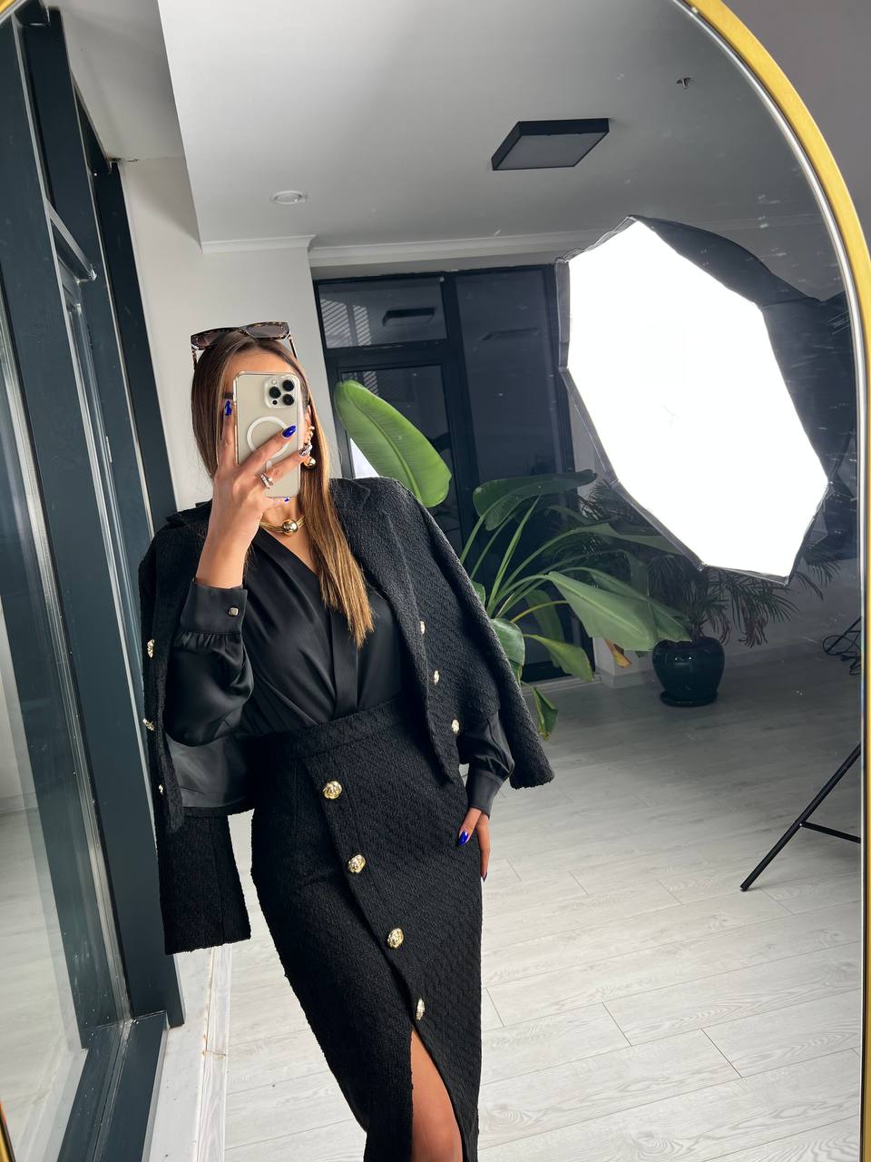 Premium%20Siyah%20Gül%20Gold%20Düğme%20Detaylı%20tuvid%20Etek%20Ceket%20Takım