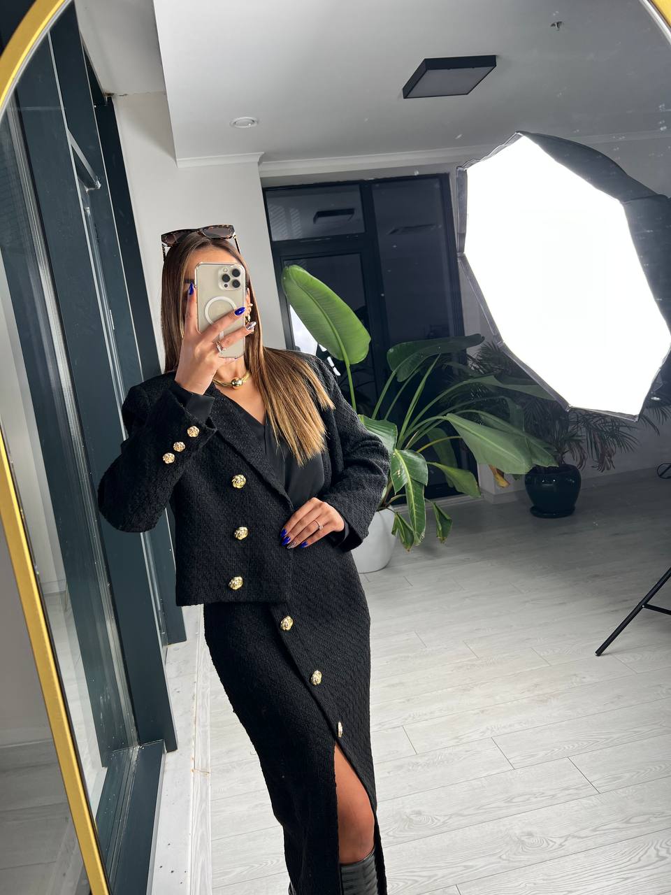 Premium%20Siyah%20Gül%20Gold%20Düğme%20Detaylı%20tuvid%20Etek%20Ceket%20Takım