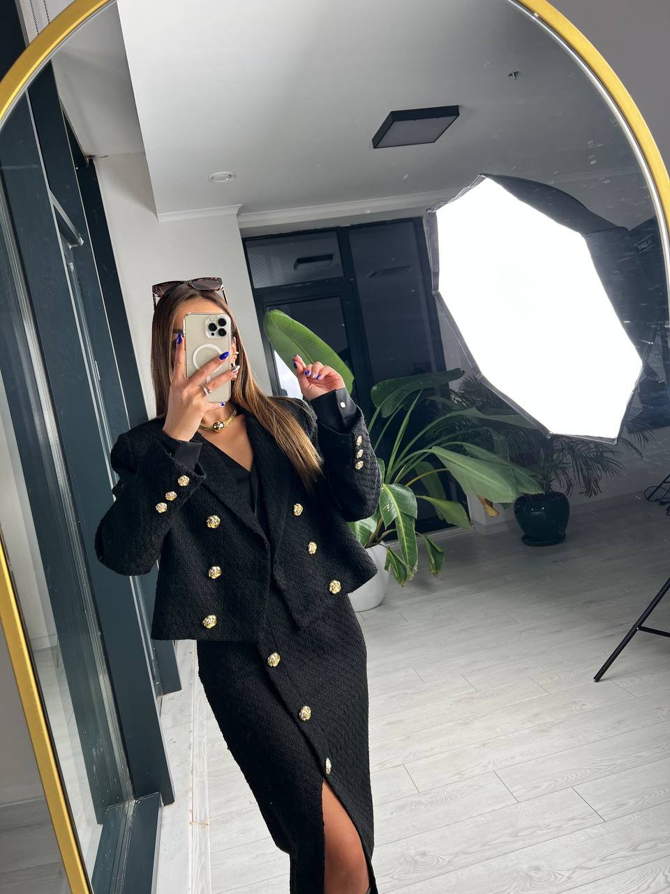 Premium%20Siyah%20Gül%20Gold%20Düğme%20Detaylı%20tuvid%20Etek%20Ceket%20Takım