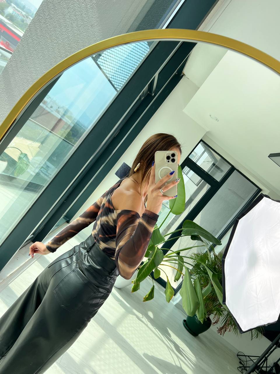 Kahve Geçişli Astarlı Tül Bluz