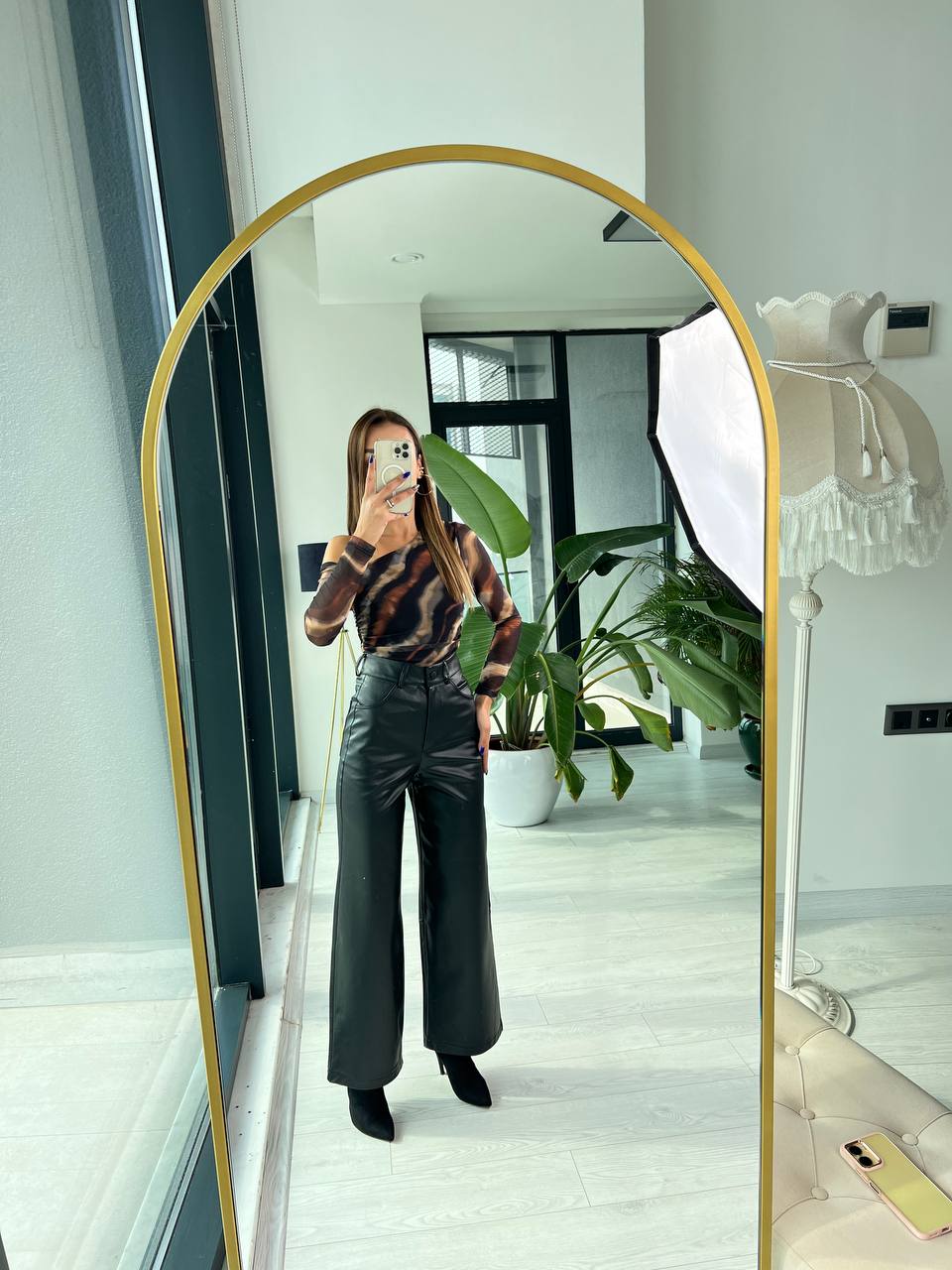 Kahve Geçişli Astarlı Tül Bluz