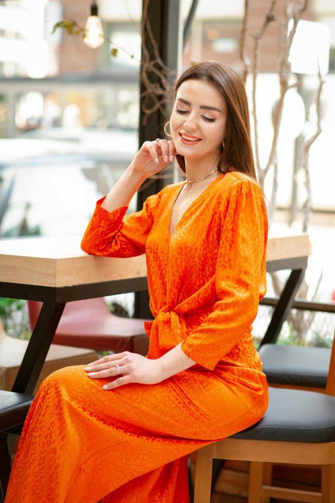 Orange%20Saten%20Pantolon%20Bluz%20Takım