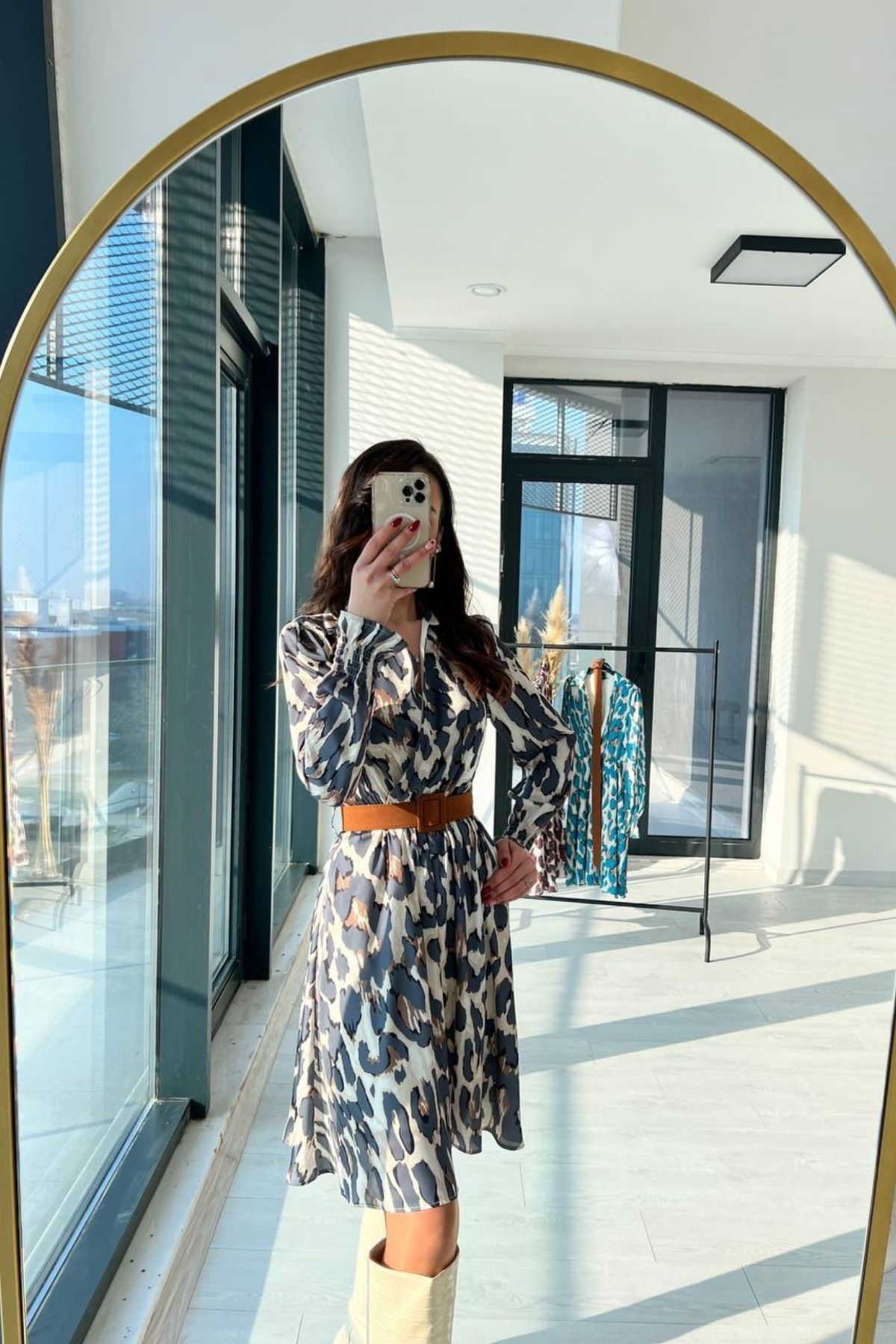 Kemerli Gri Desenli Astarlı Saten Elbise