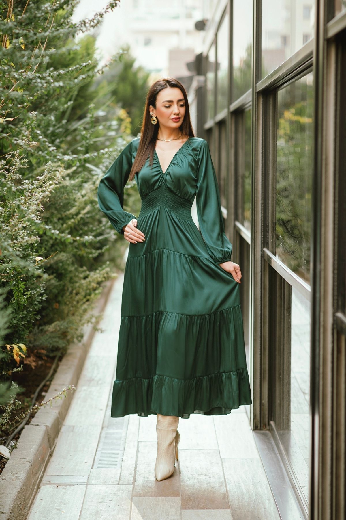 Zümrüt%20Yeşili%20Beli%20Gipeli%20Pamuk%20Saten%20Elbise