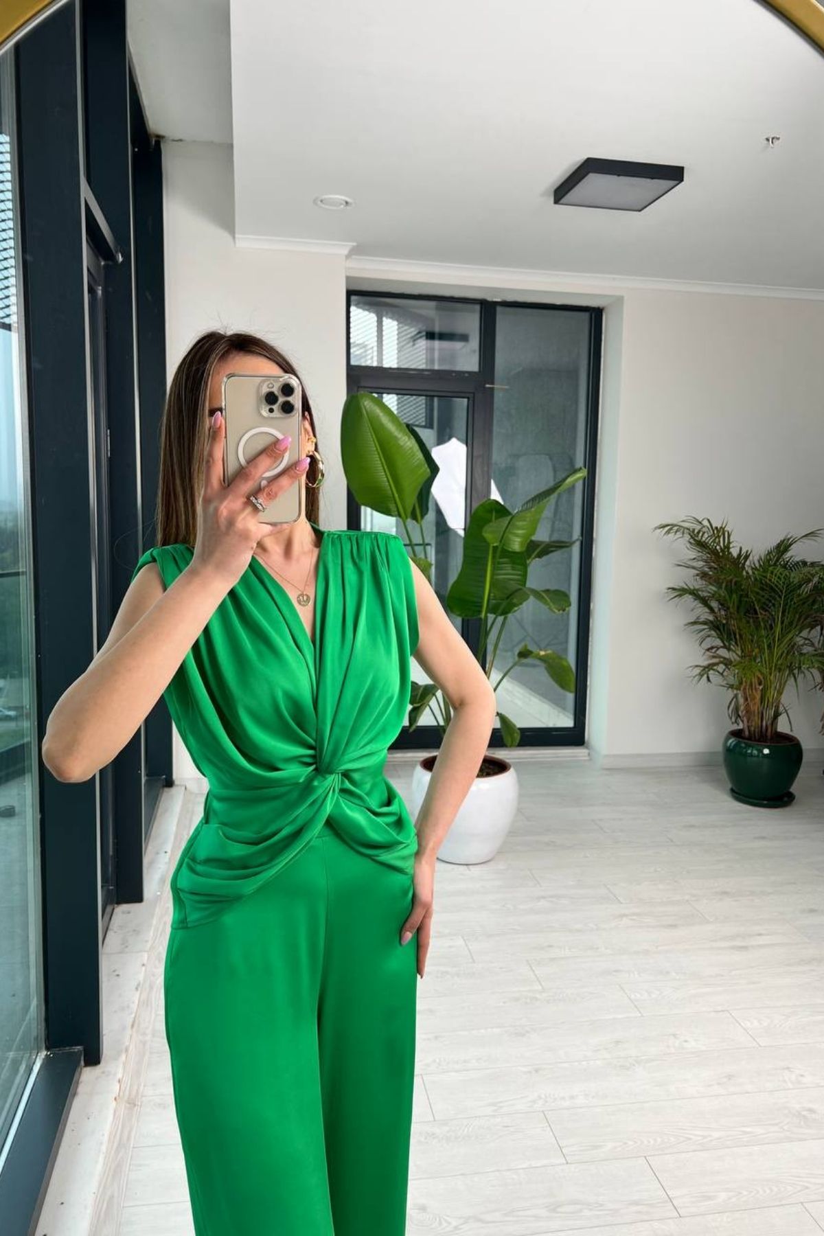 Yeşil%20Saten%20Tasarım%20Lüks%20Kalite%20Takım